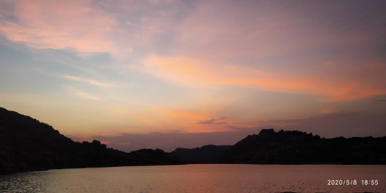 Island Vibes Hampi Guesthouse 外观 照片