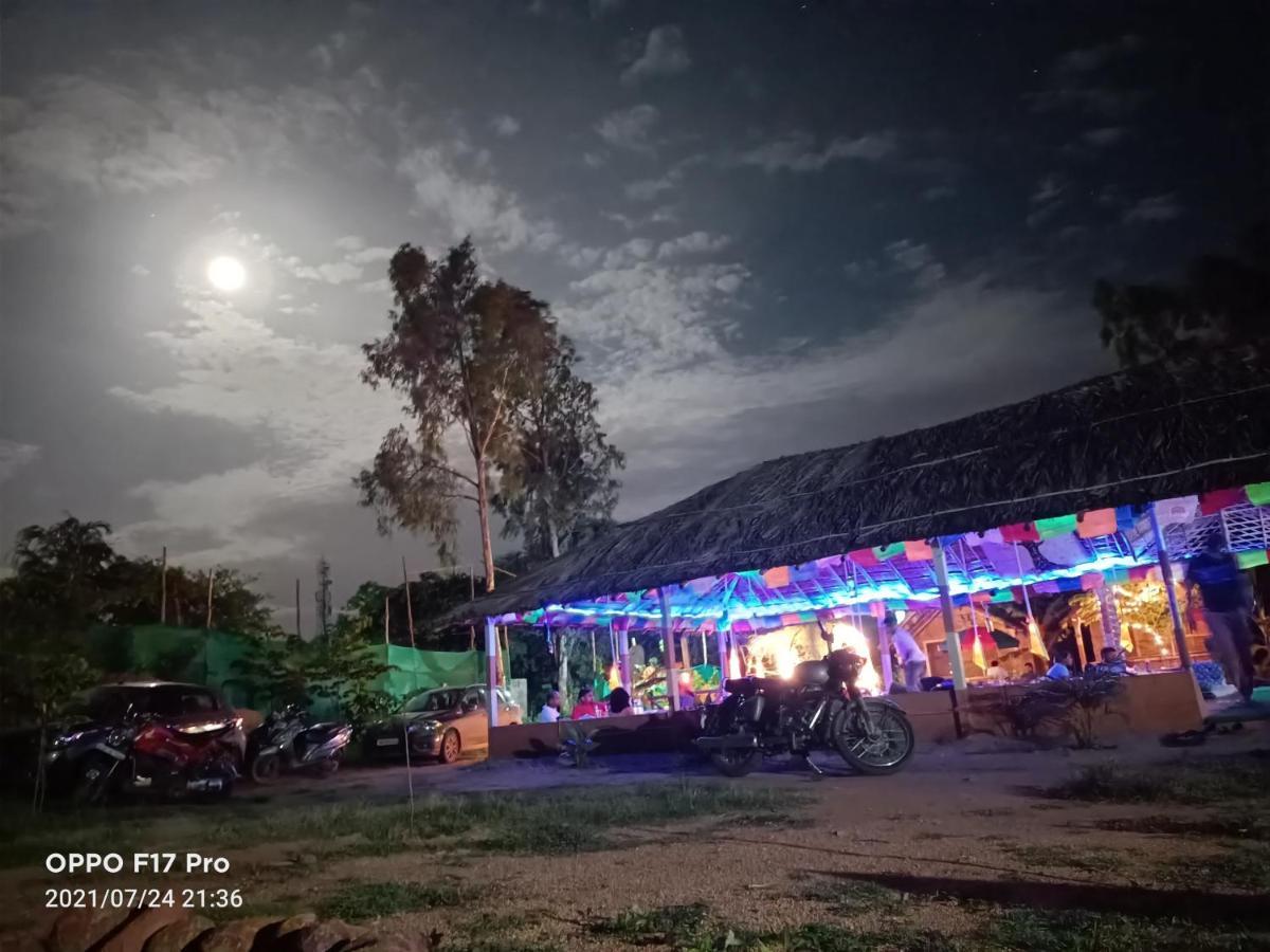 Island Vibes Hampi Guesthouse 外观 照片